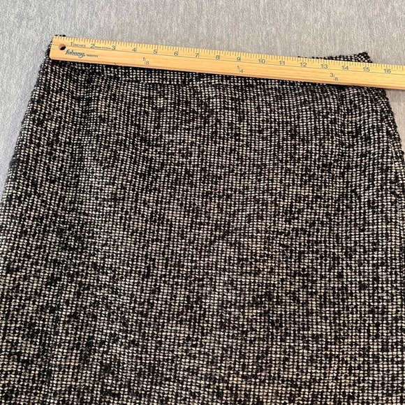 J. Crew Black and beige Tweed Pencil Skirt  size 6 # 228 - Picture 6 of 7